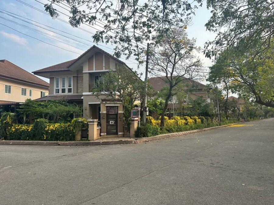 Big Detached House in Koolpunt Ville 14 The Atena, Chiang Mai